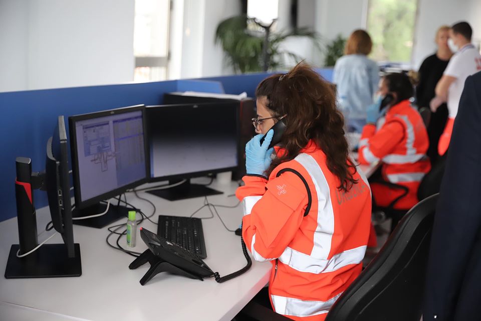 Bie ndjeshëm numri i thirrjeve tek Urgjenca për COVID-19, sa raste u referuan për tampon