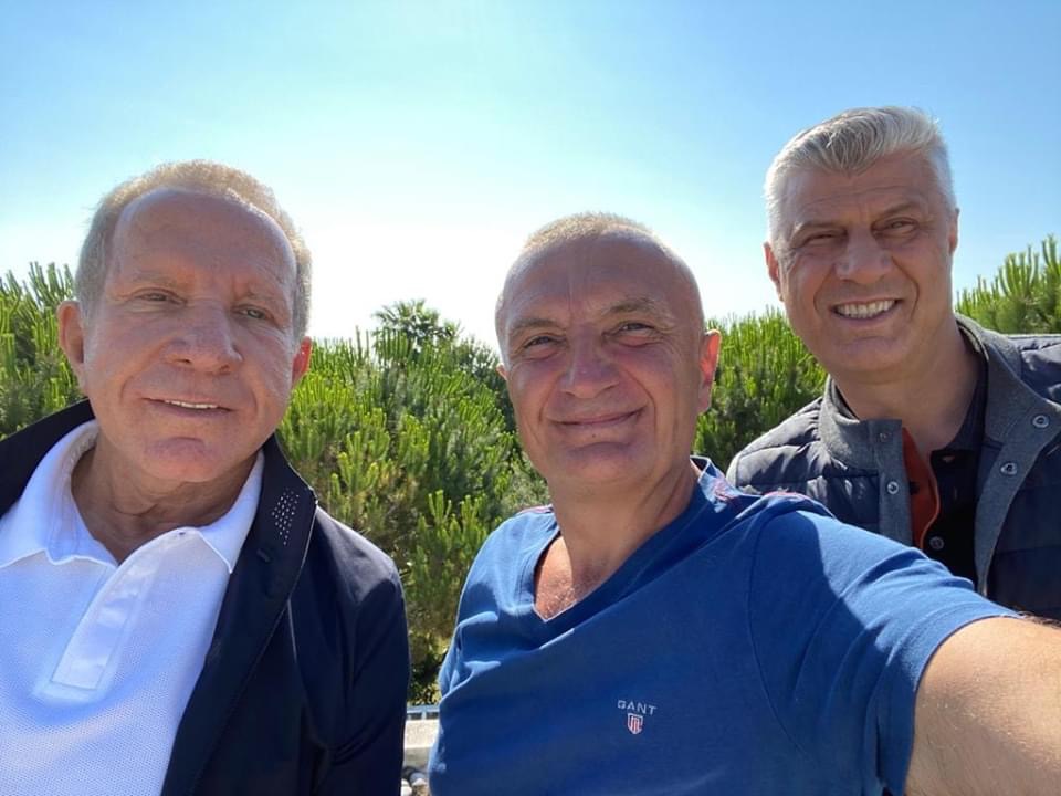 Thaci, takim me Meten para udhetimit per ne Hage