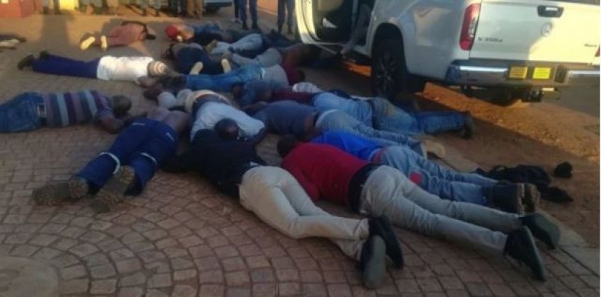 Sulm në një kishë në Afrikën e Jugut, pesë të vdekur