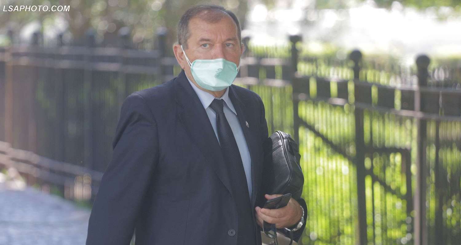 I infektuar me COVID-19, deputeti Enver Roshi dërgohet në Turqi për mjekim të specializuar