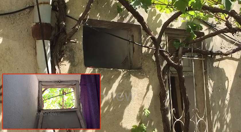 Hajduti hyn nga dritarja e banjos, grabiten të moshuarit në Gjirokastër