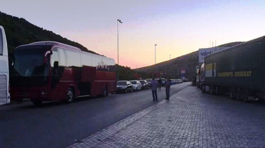 LAJMI I FUNDIT/ Rradhe e gjate 2 km ne Kapshtice