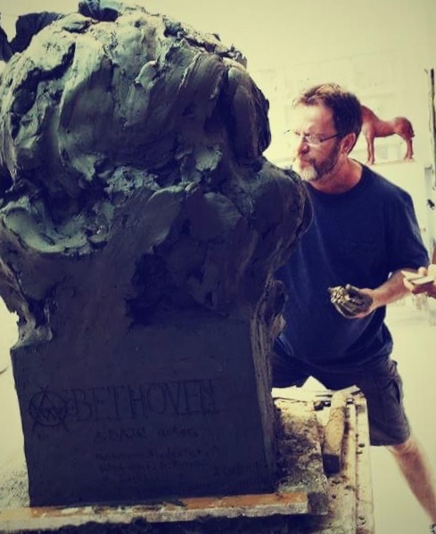 ARBEN BAJO/ Humb jeten nga covid skulptori i njohur, Rama i dedikon nje postim te gjate