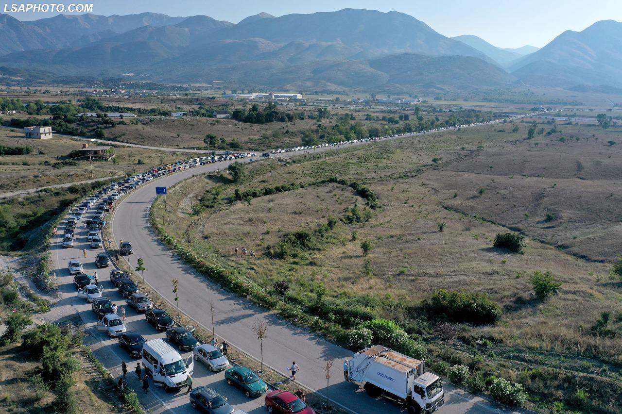 Zgjidhja e qeverisë për kaosin në Kakavijë, Lleshaj: Do ngremë postblloqe, qytetarët të presin në fshatrat afër kufirit
