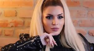 FOTO/Besa Kokëdhima sjell bashkëpunimin e veçantë me artistin e huaj të famshëm