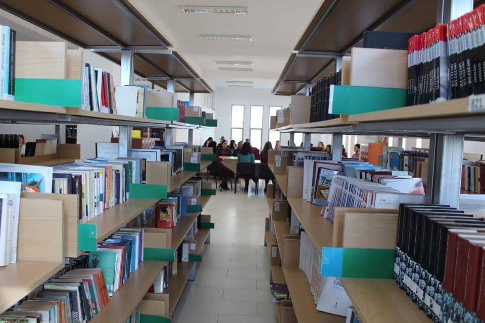 Mbyllet Biblioteka e Durrësit, konfirmohen me Covid disa punonjës