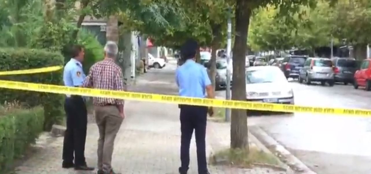 EMRAT/Kush është personi që po terrorizon Elbasanin në mes të ditës, zbulohet identiteti i të plagosurëve