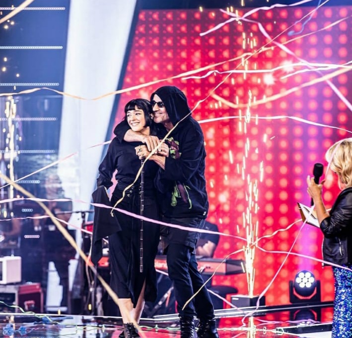 Vajza e Robert Aliajt triumfon në Belgjikë, mesazhi i saj pas fitores në ‘The Voice’