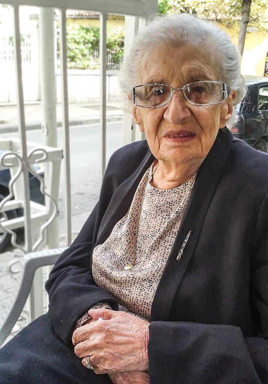 “1 shekull jetë”, gruaja e legjendës Selman Stërmasi feston 100-vjetorin e lindjes