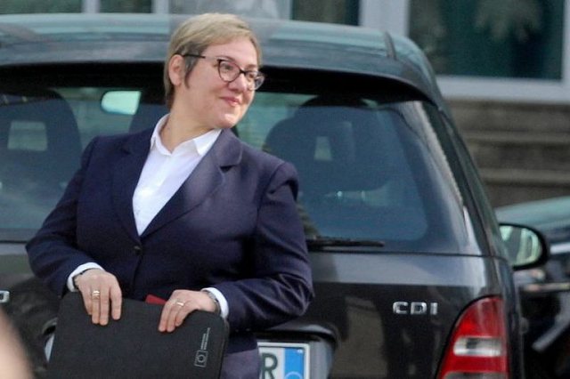 Aida Hajnaj merr zyrtarisht drejtimin e BKH-së, detajet nga sfida e parë e saj