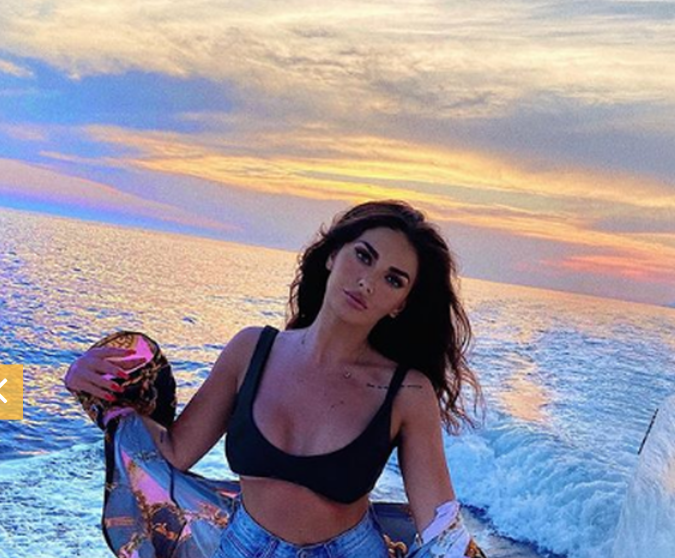 FOTO/Super seksi nga jahti luksoz, Beatrix Ramosaj ‘çmend’ rrjetin me pozat e fundit