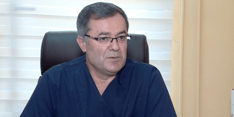 Infektohet me COVID19 shefi i ORL, i shoqëruar nga Pipero niset urgjent për në Turqi