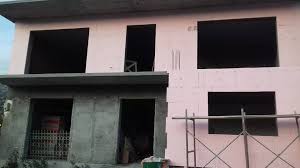 Një person humb jetën në Librazhd duke punuar në një ndërtesë, e zë pompa e betonit