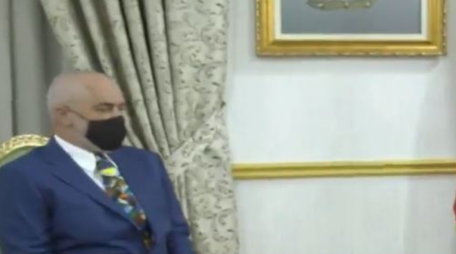 Dita e zgjedhjeve, Rama i hapur përveç një date