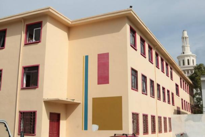 Pak ditë para hapjes së shkollave, infektohet mësuesja dhe sanitarja në Fier