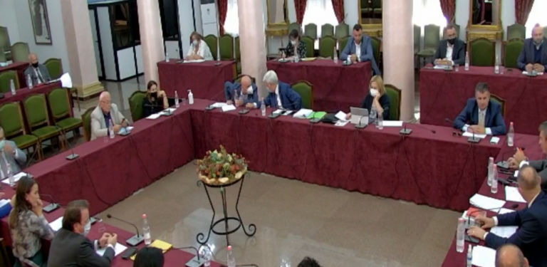 Opozita parlamentare bojkoton mbledhjen, Hajdari replika me Gjiknurin: Nuk bëhemi pjesë e lojës së shëmtuar të PS