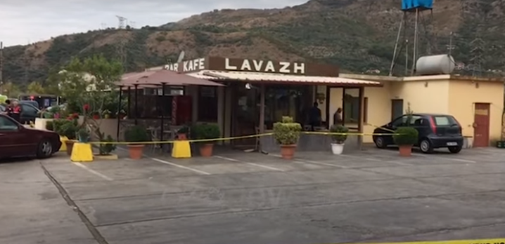 Duke larë me zorrë uji gjakun në vendngjarje/ Flet pronari i lokalit: Si e njihte Bujar Çelën