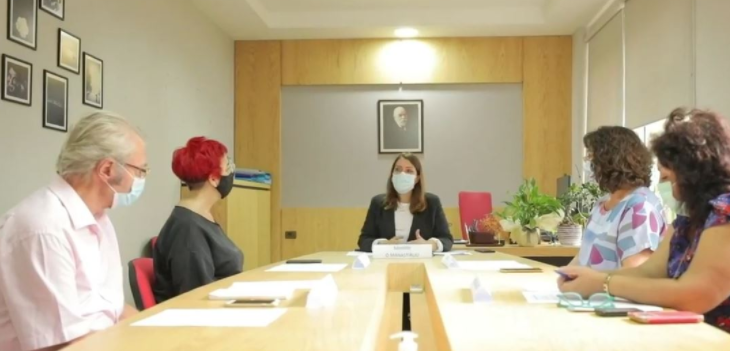 Shqipëria pjesë e COVAX, ministrja tregon si do ta sigurojmë shpejt vaksinën anti-Covid