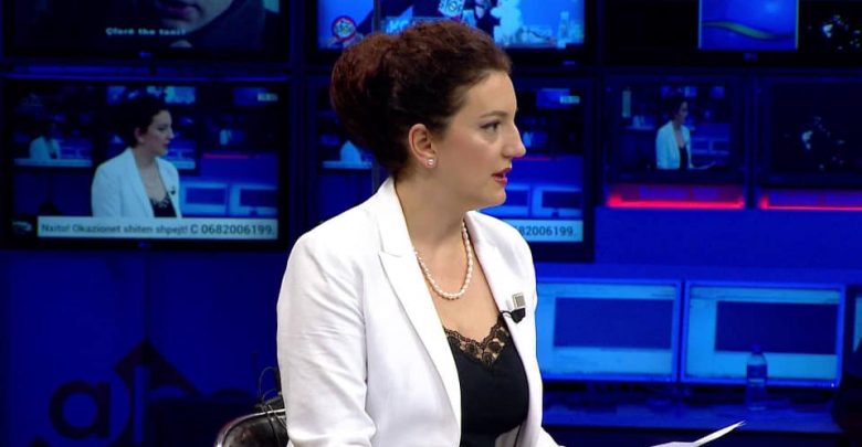 E kthyer në ikonë, gazetarja ‘braktis’ ekranin e njohur: Ftesa për kafe mbetet e hapur