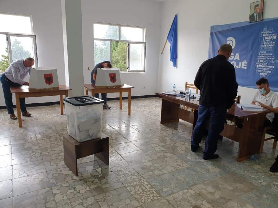 Përzgjedhja e kandidatëve/Paloka: “Pjesëmarrje mbreslënëse në Tropojën e Azemit dhe Berishës”