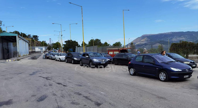 Nuk mjafton testi që kanë me vete, grekët u bëjnë sërish tampon shqiptarëve