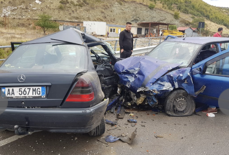 FOTO/ Aksident i rëndë në fshatin Lin ne Pogradec