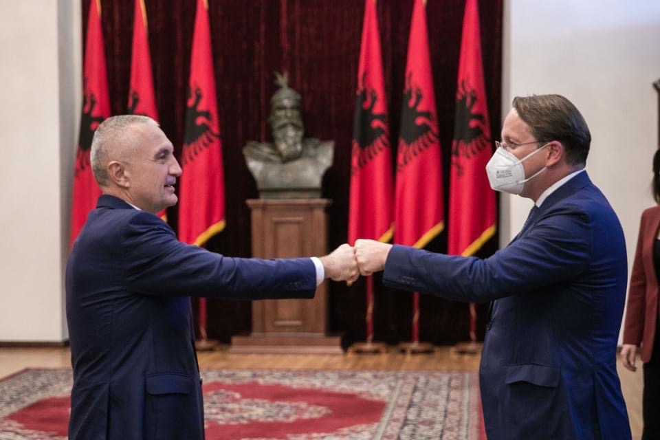 Meta kthen ligjin per ndryshimet ne Kodin Zgjedhor