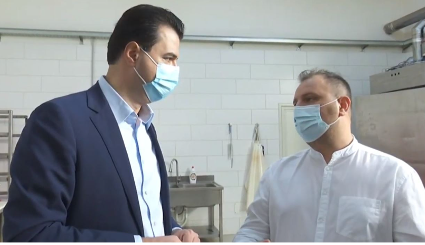 VIDEO/Basha u prezanton planin e rimëkëmbjes bizneseve në Durrës: Kemi bërë edhe ne gabimet tona, por mësuam