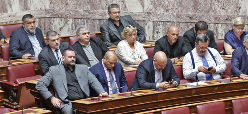 Jepet dënimi për drejtuesit e “Agimit të Artë” në Greqi, sa vite do kalojnë në burg