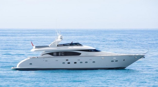 Gjendet i braktisur jahti pranë Shëngjinit