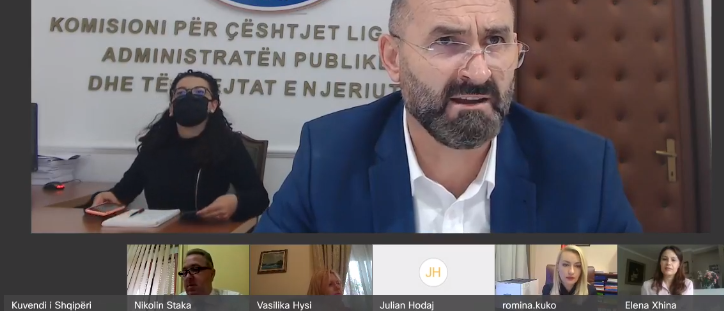 VIDEO/”Ju dua shumë të gjithëve”, Komisioni i Ligjeve nis ndryshe punën, kolegët urim socialistit
