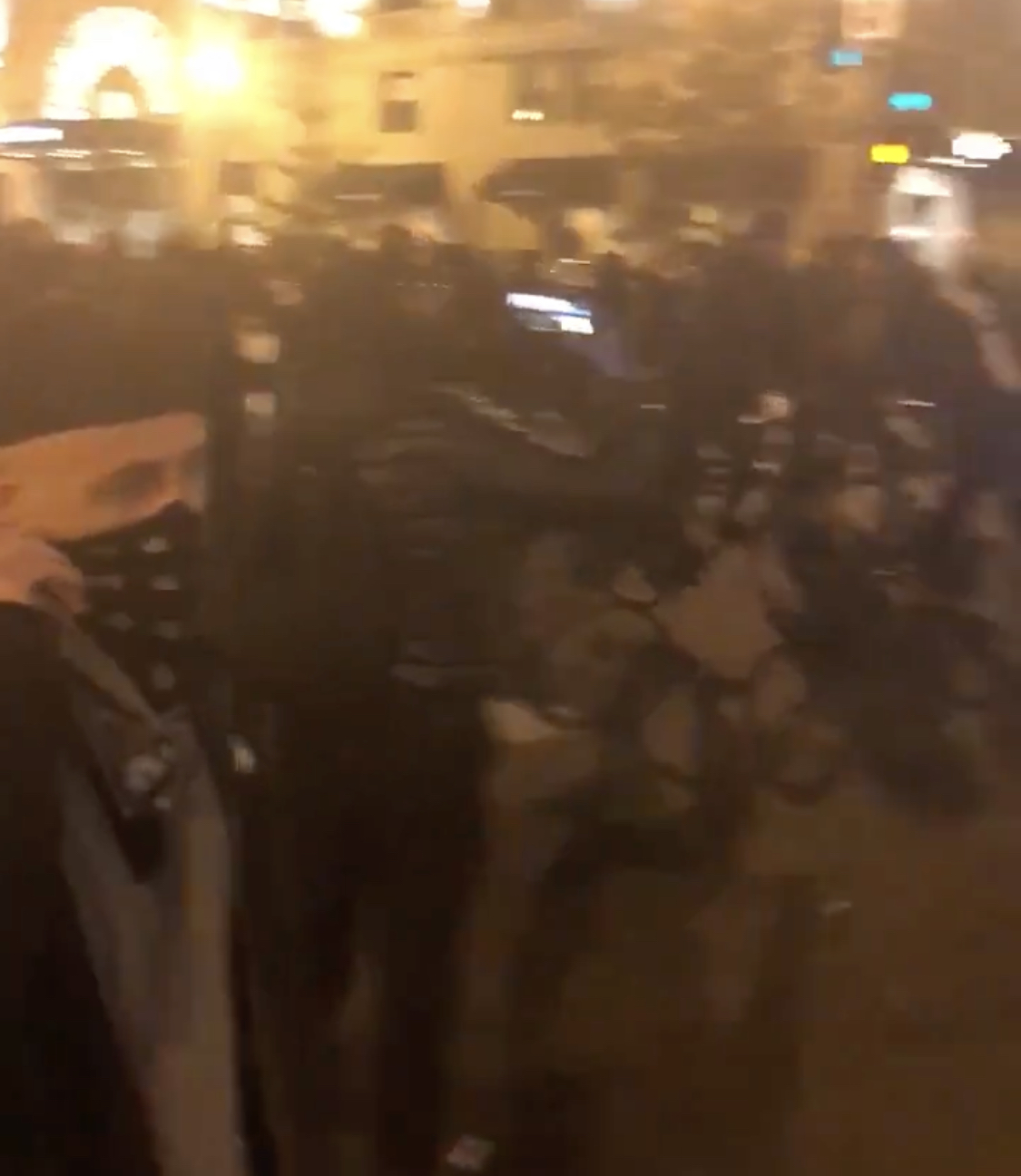 Protesta pas perfundimit te votimeve ne SHBA, thirrje kunder Trump