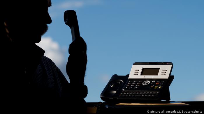 Goditet banda shqiptare e Call Center që mashtronte pensionistët