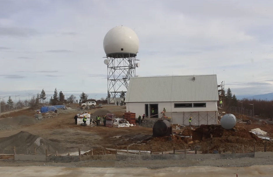 NATO vendos radarin gjigand ne Puke, kontrollon hapesiren ajrore te Shqiperise