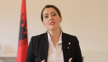 LAJMI I FUNDIT/ Ndryshon regjimi ne shkollat 9 vjecare dhe te mesme