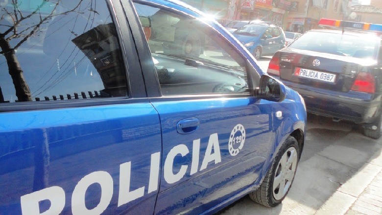 Ina Zhupa pranë banorëve të njësisë nr.8 Tiranë