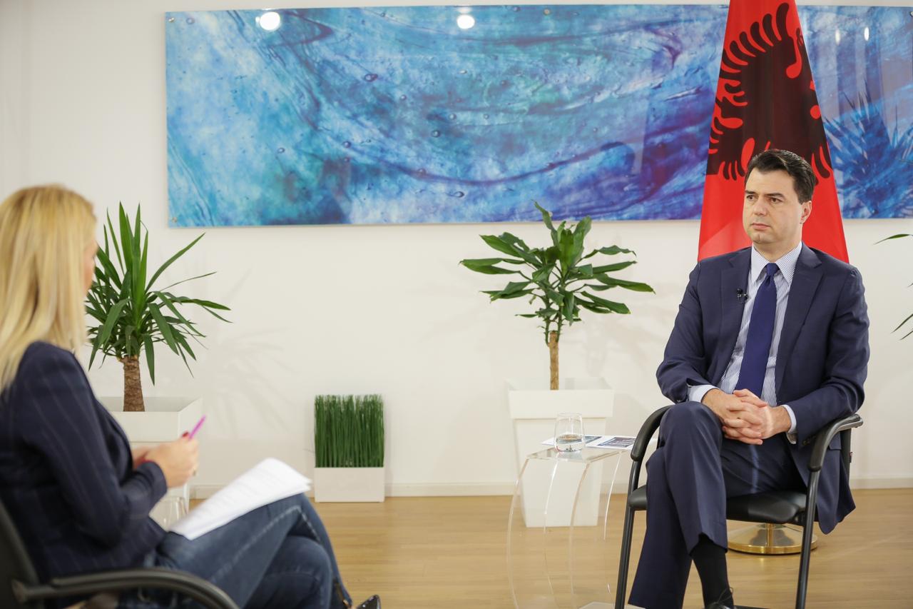 Manipulimi i vdekjeve me COVID, Basha: Gishti tregon të keqen, kryeministri tregon gishtin