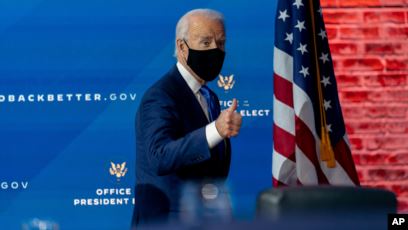 VOA: Biden do t’u kërkojë amerikanëve të mbajnë maska për 100 ditë
