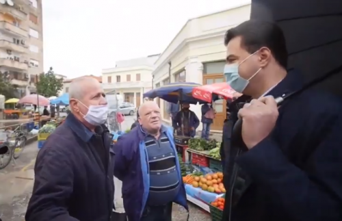 Basha në tregun e Vlorës: Tregatrët të lënë në mëshirë të fatit