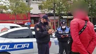 Gjobiten 426 qytetarë, nuk vendosën maskat