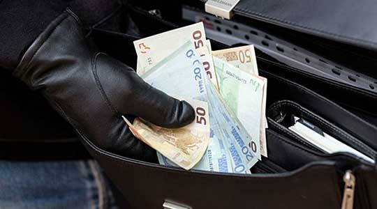 Podujevë/ Grabitje parash nën kërcënimin e armës