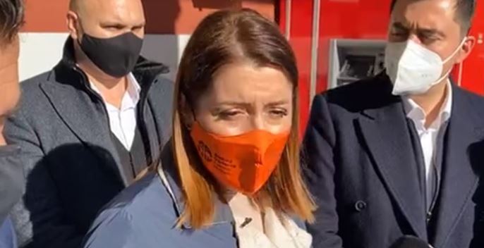 Qeveria hap spitalet rajonale për pacientët me covid