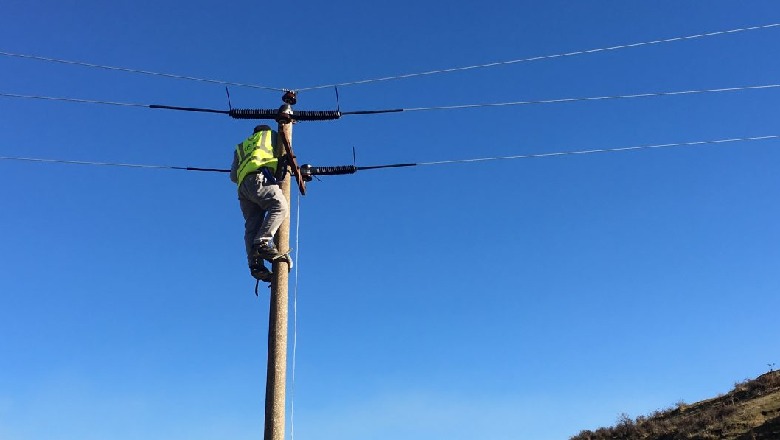 Memaliaj dhe Tepelena prej dy ditësh pa drita nga moti i keq