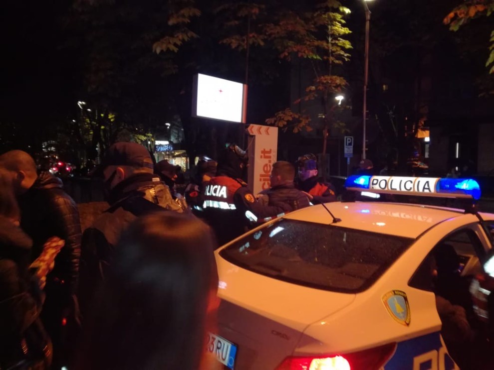 Shoqata e Gazetarëve Profesionistë të Shqipërisë: Rama të ndëshkojë dhunën ndaj personelit të medias gjatë ditëve të protestave