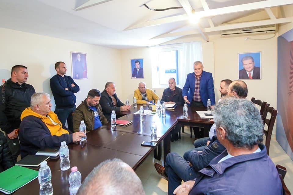 Bujar Leskaj i përgjigjet Ramës me fotomontazh, përqesh lajmin  për dorëheqje