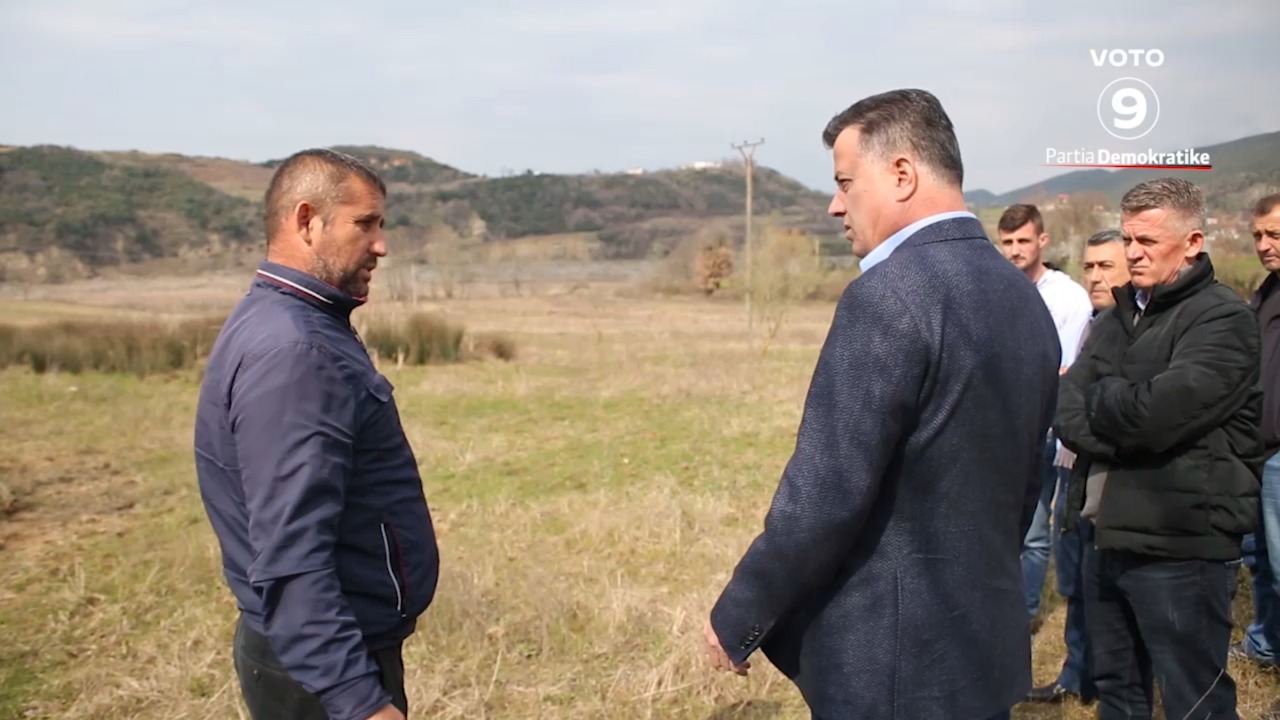 “Edi Rama, Erion Veliaj dhe banditët e tyre po u grabisin pronat banorëve të Zallherrit”