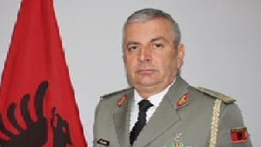 COVID/ Humb jetën ushtaraku i lartë ‘Gjeneral Brigade’