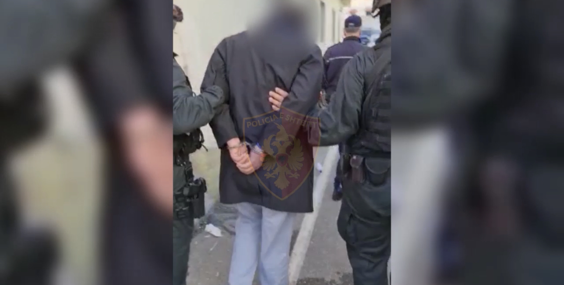 Kush ishte personi tjetër që u arrestua në shtëpinë e Çapjes, policia zbardh operacionin