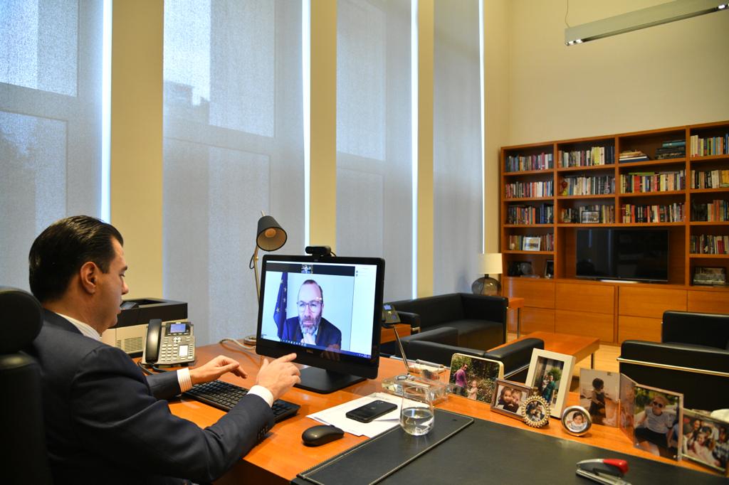 Kreu i Grupit të PPE në Parlamentin Europian Weber në bisedë online me kreun e PD Basha