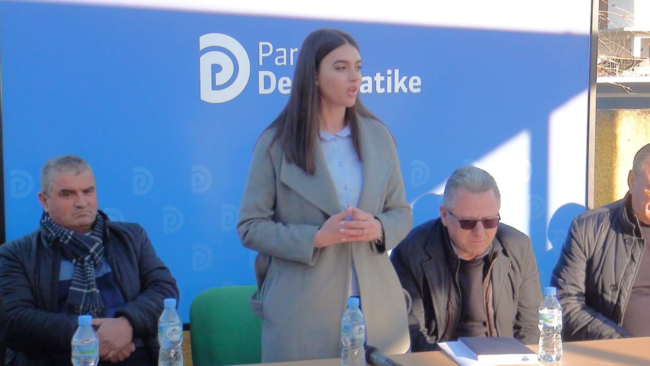 Kandidatët e PD në fshatin Murqina, projektet për shpëtimin e fshatit nga përmbytjet